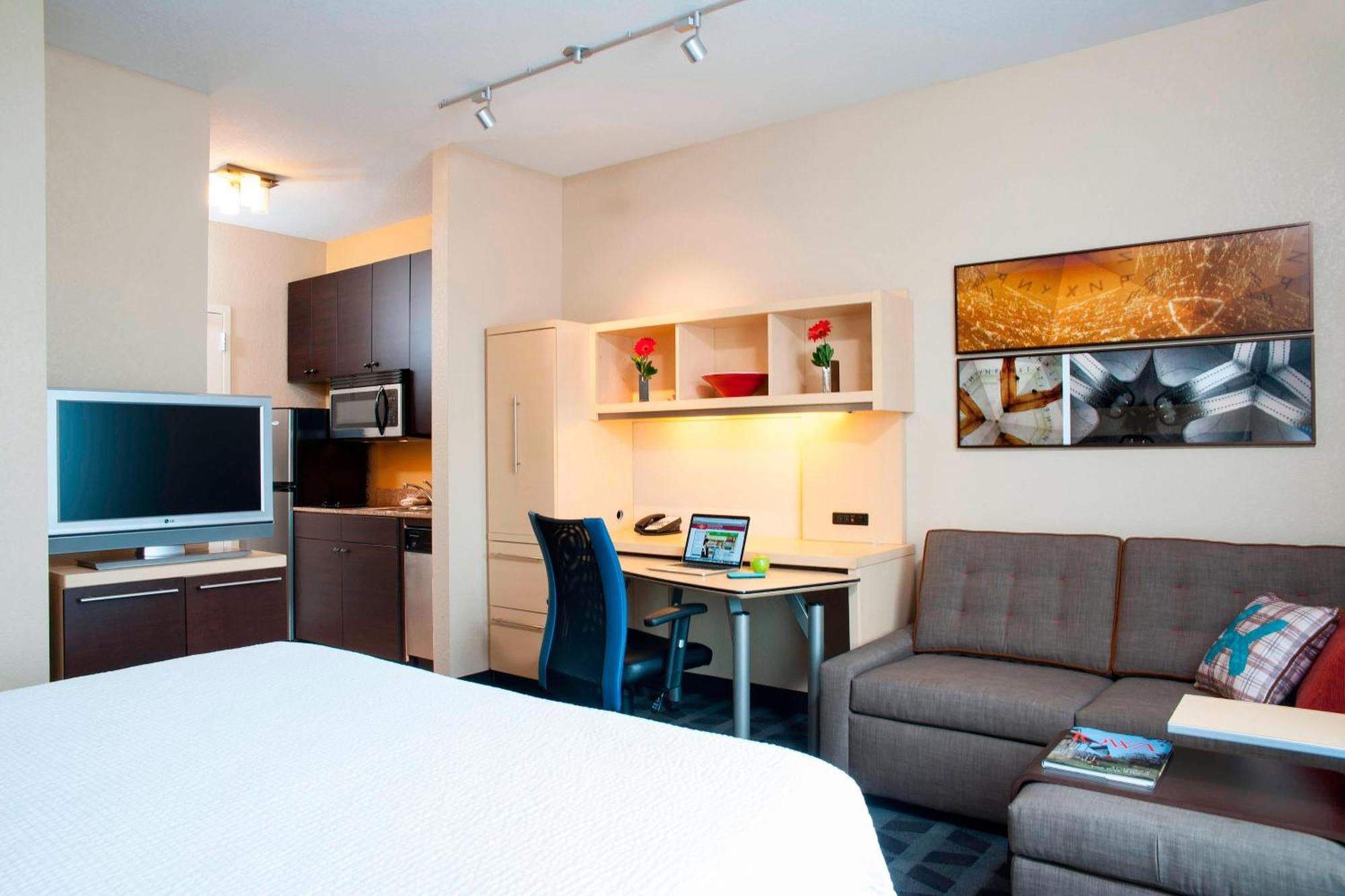 Towneplace Suites Des Moines Urbandale Johnston Exterior photo